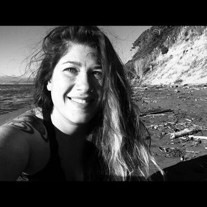 Meet your Posher, Mia